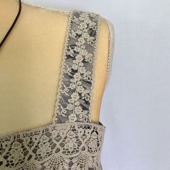 Blu Pepper NWOT Sleeveless Mini Flowy Lace Dress S - Picture 3 of 8